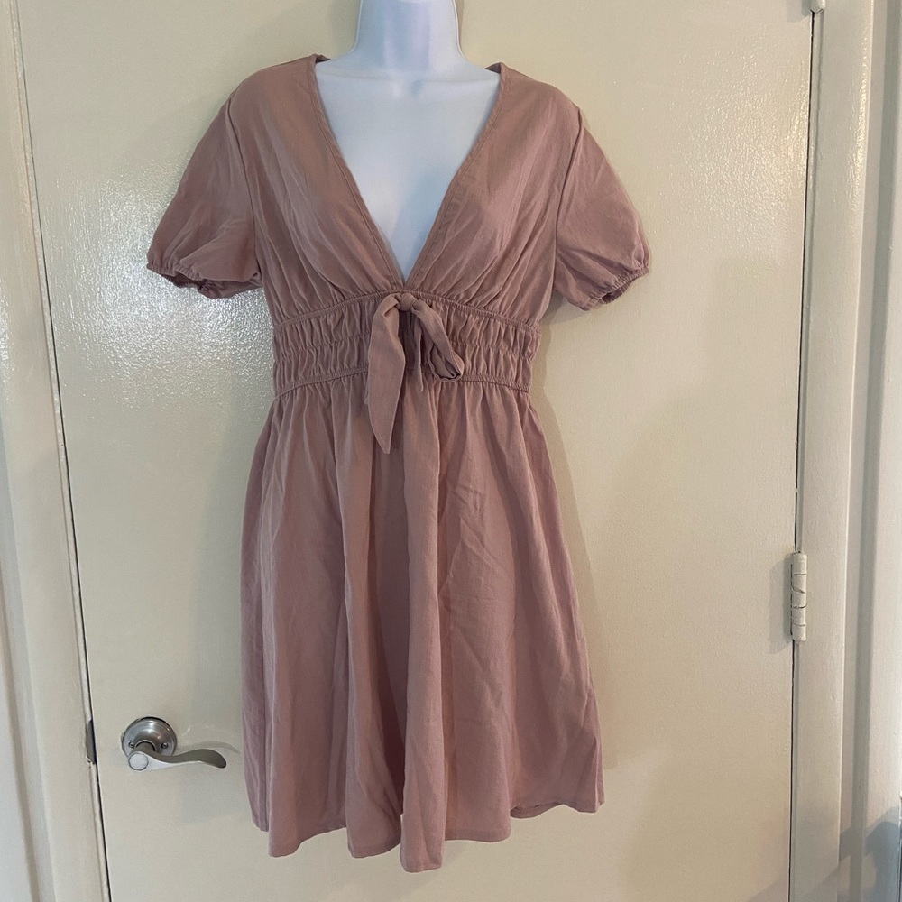 NWOT shein Pinkish tan dress. Medium.